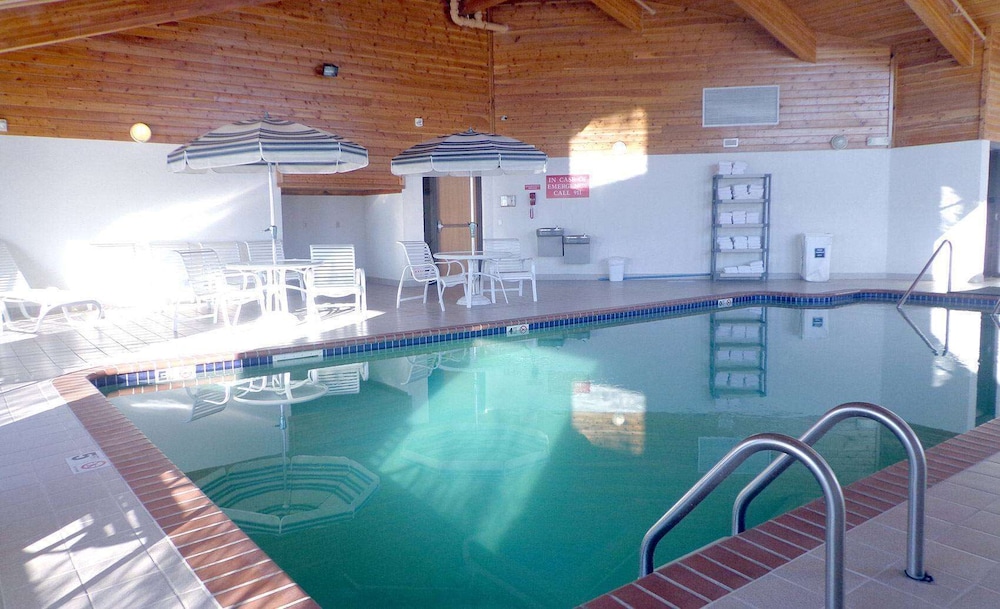 AmericInn by Wyndham Madison SD - photo 36