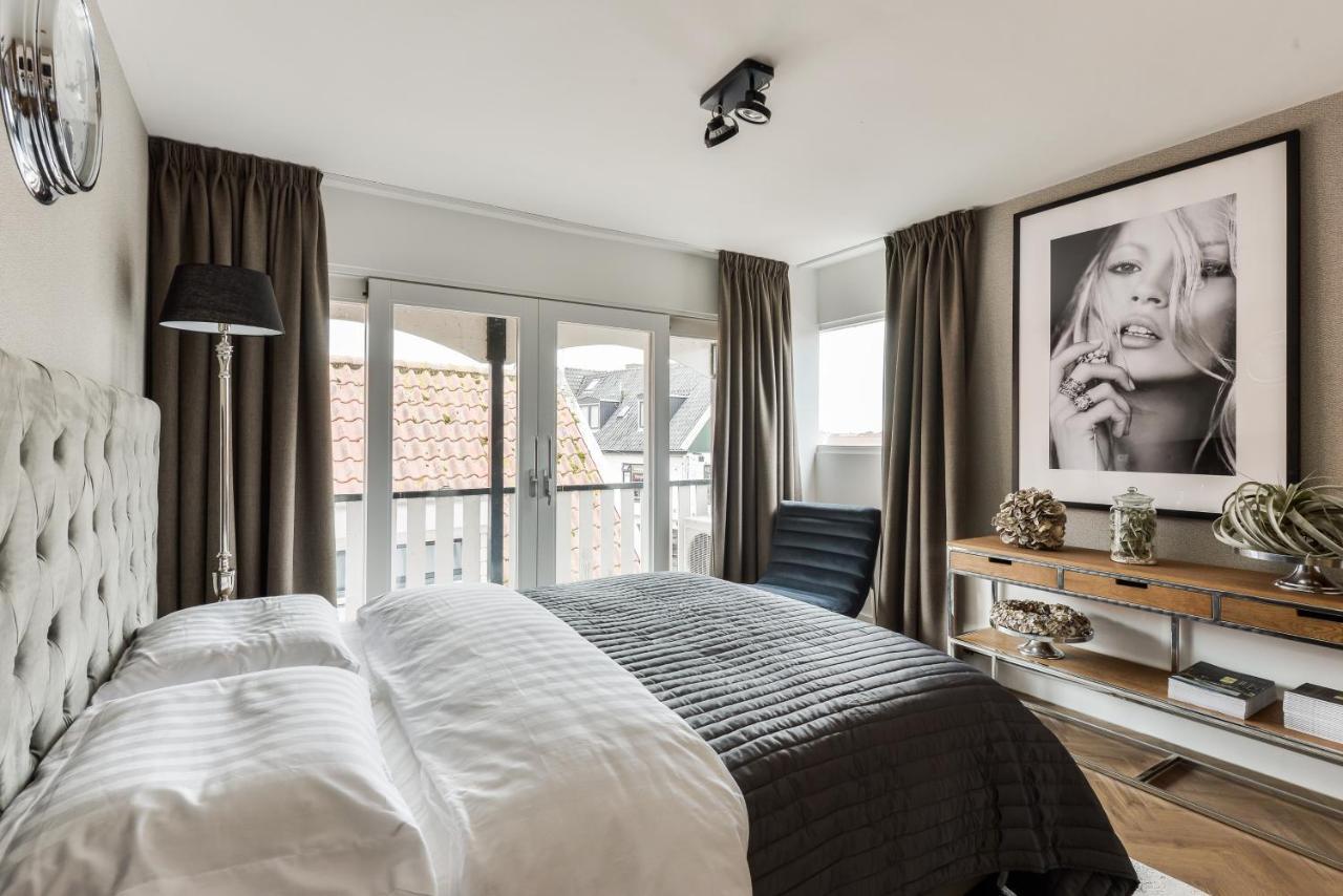Boutique Hotel the Old Bridge Volendam — hotel in Volendam
