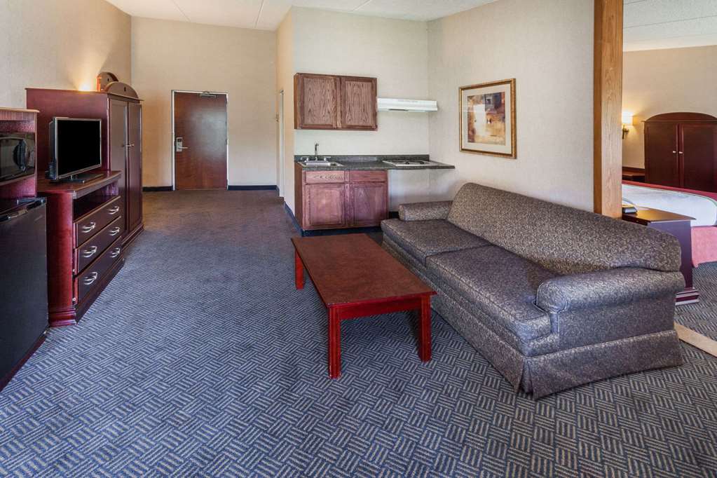 Baymont by Wyndham Michigan City - photo 16