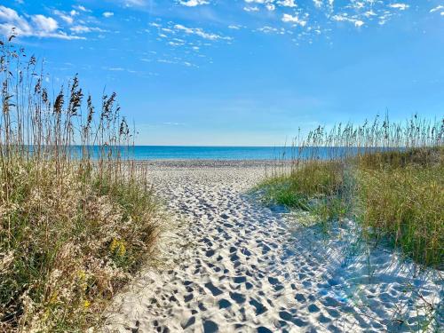 Island Inn of Atlantic Beach - photo 46