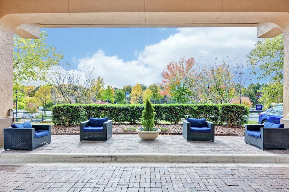 Hampton Inn Charlotte Gastonia - photo 47