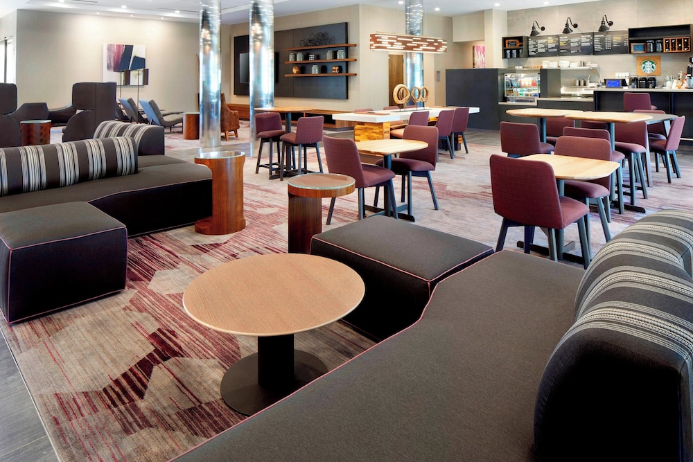 Courtyard Houston Intercontinental Airport — hotel near George Bush Intercontinental Airport
