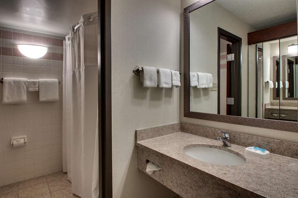 Drury Inn & Suites Evansville East - photo 39