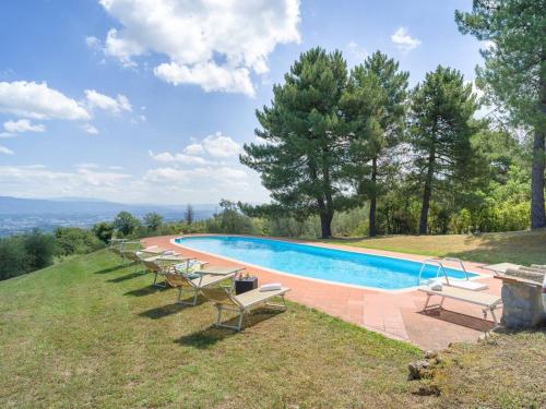 Villa Bellavista Homelike Villas — 4-Star Luxury Hotel in Cavriglia-Monastero, Italy