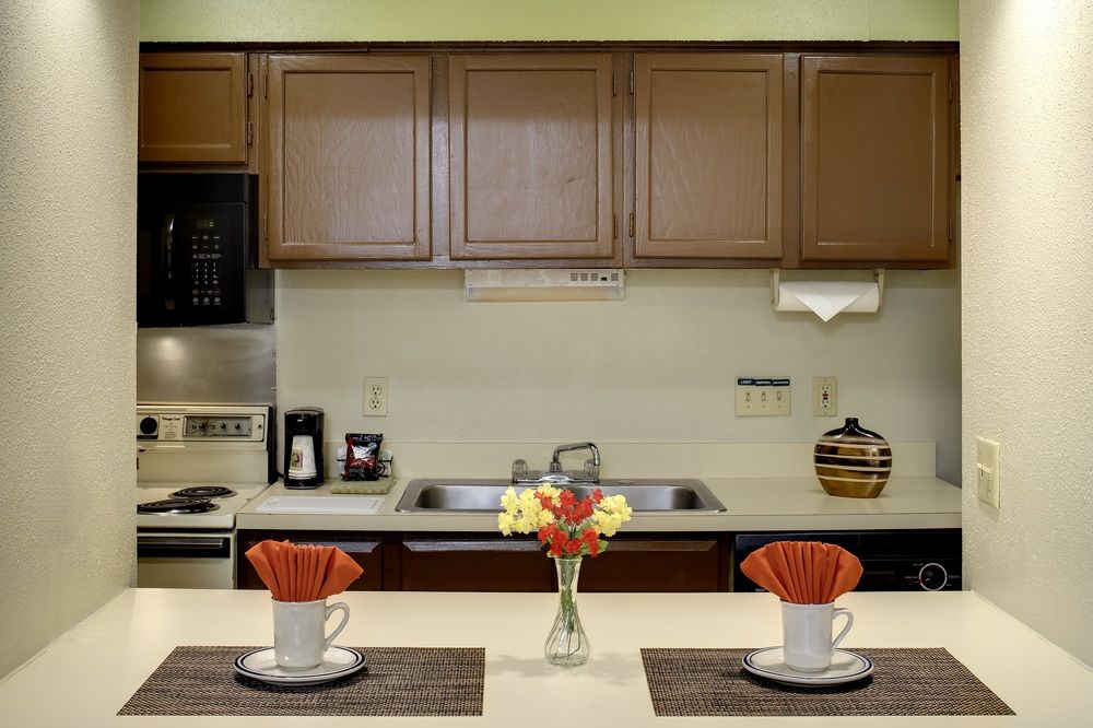 Orangewood Suites Hotel - photo 11