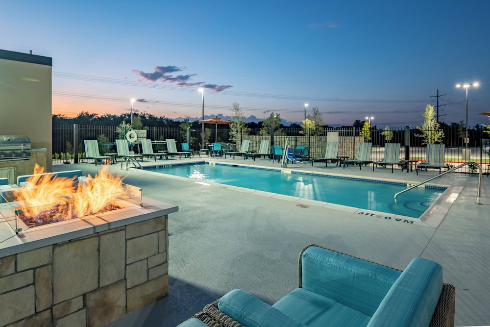 SpringHill Suites by Marriott Dallas McKinney Allen - photo 12
