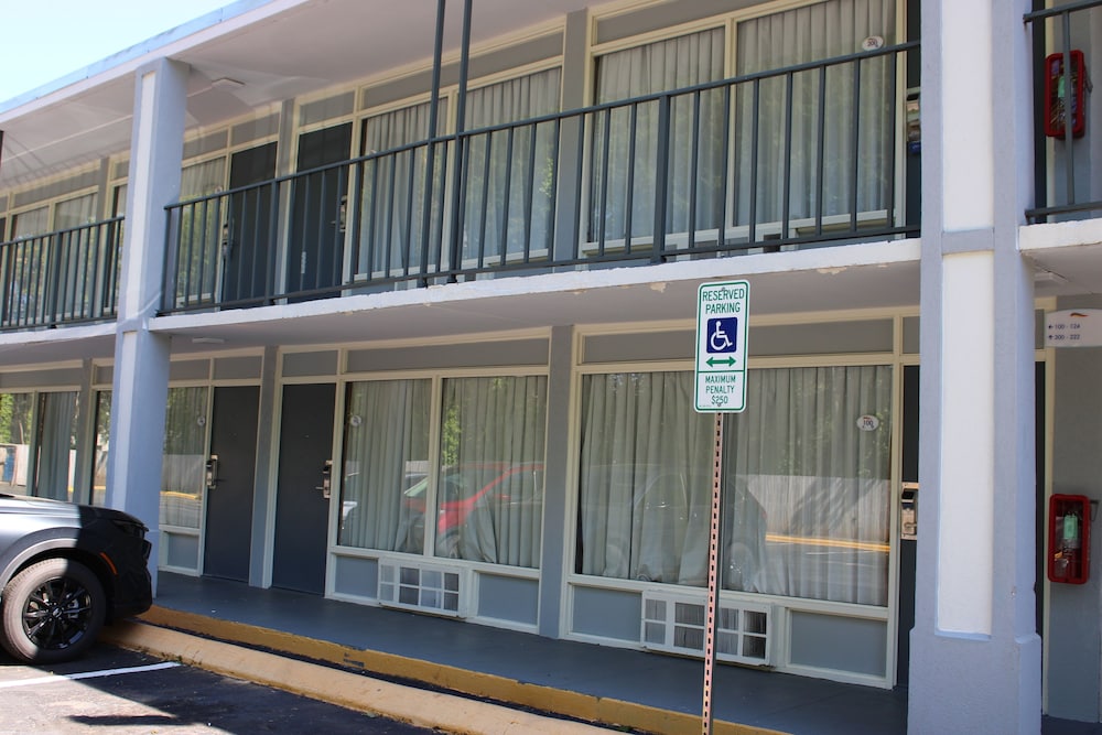 Baymont By Wyndham Morganton in Morganton, United States