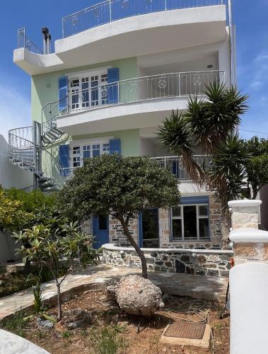 Amalía central stylish quiet — 4-Star Luxury Hotel in Karystos, Greece