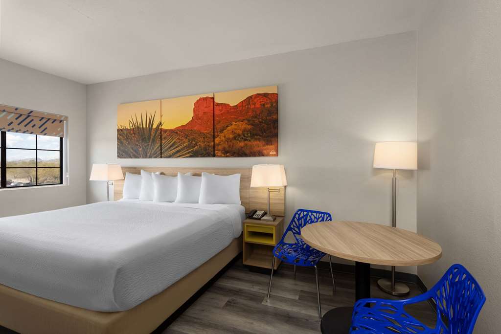 Days Inn & Suites by Wyndham Tucson Marana - photo 24
