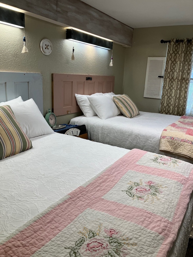 Prairie Rose Inn - photo 45