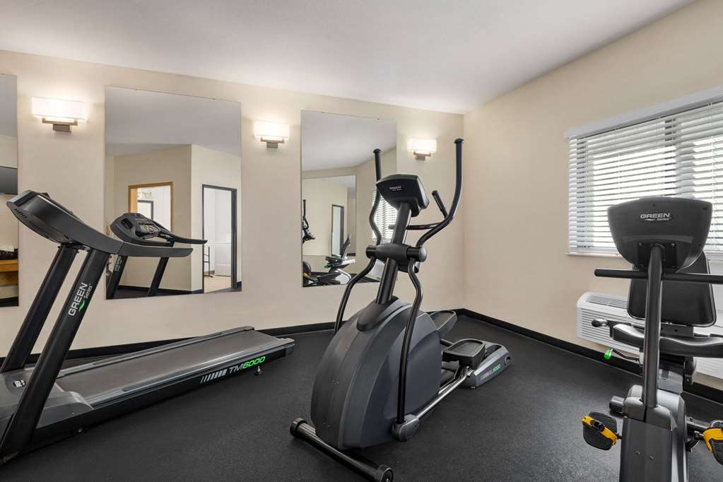 Super 8 by Wyndham Grove City - photo 14