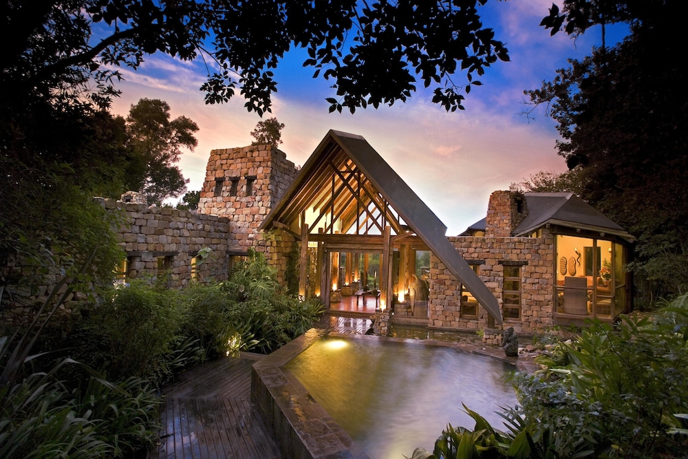 Tsala Treetop Lodge — 5-Star Luxury Hotel in Plettenberg Bay, South Africa