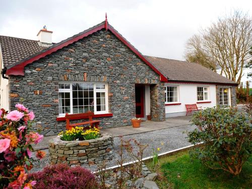 The Lodge — 4-Star Luxury Hotel in Cill Airne, Republic of Ireland