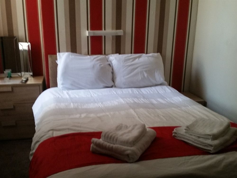 Rayners Hotel - carbon neutral hotel in Blackpool