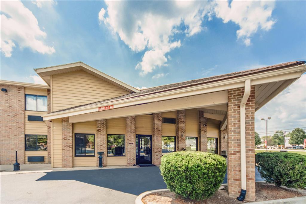 Quality Inn Decatur near US 224 - photo 2