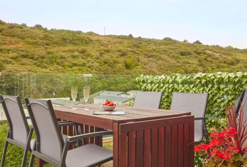 Anneth Lowen - carbon neutral hotel in Polzeath