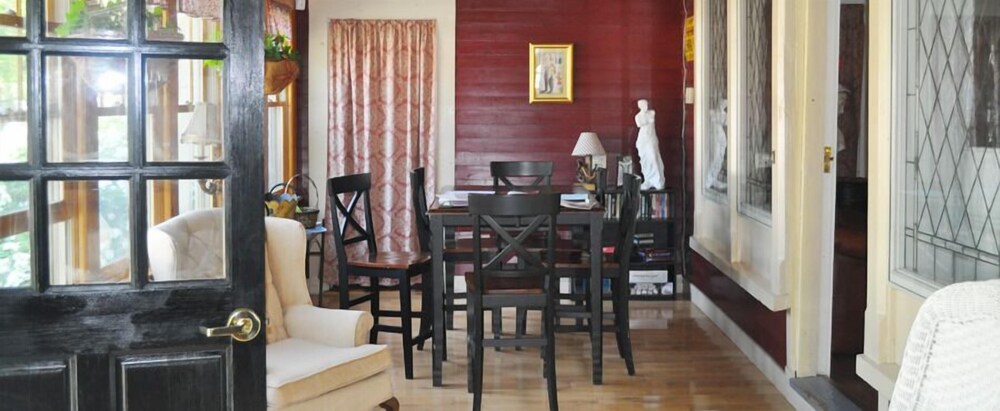 The Central House - photo 17