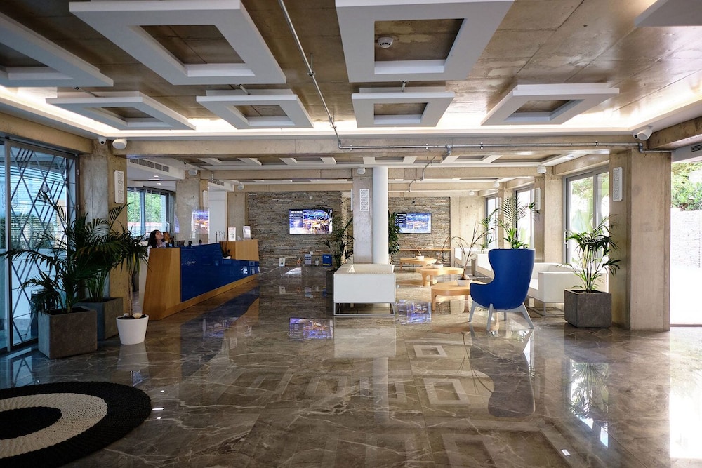 Cretan Blue Beach Hotel — Limin Khersonisou — photo 3