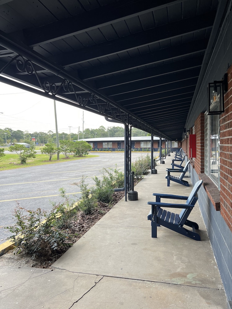BlueGem Motel - photo 73