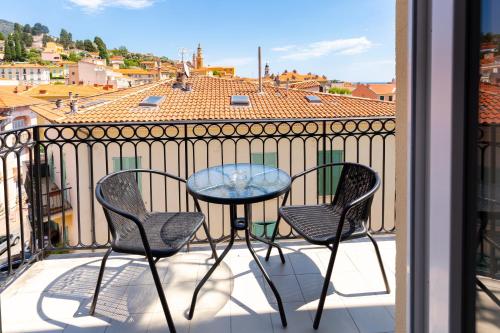 Marne I 2 Pieces Carre D’or Menton in Menton, France