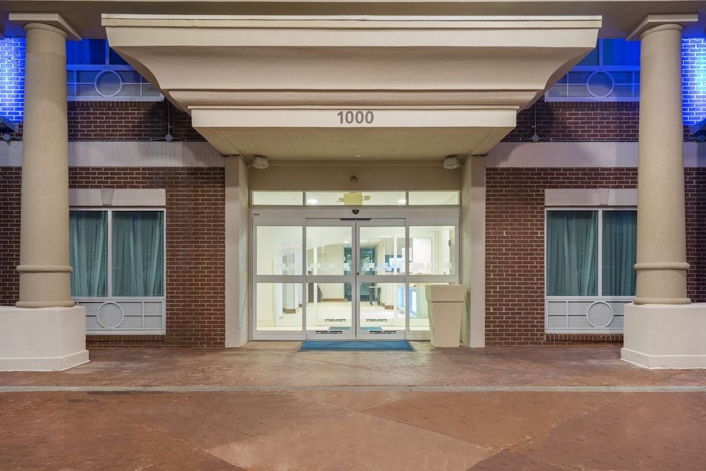 Holiday Inn Express Hotel & Suites Frankfort by IHG - photo 39