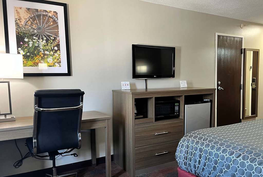 Baymont by Wyndham Anderson - photo 21