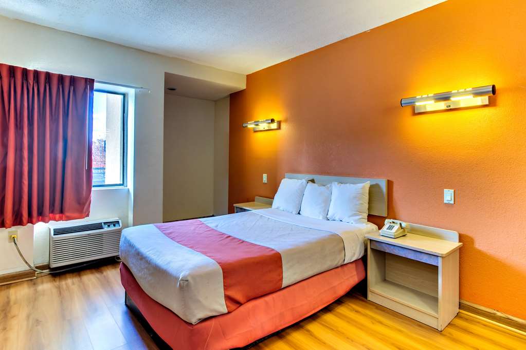 Motel 6 Washington DC - photo 4