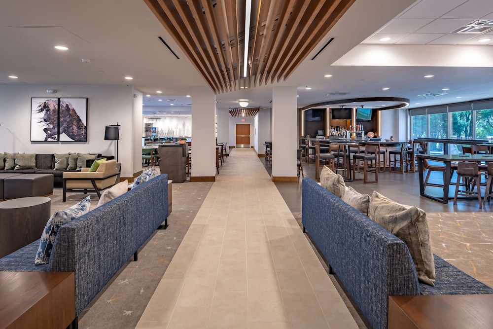 DoubleTree by Hilton Dallas Farmers Branch - photo 4