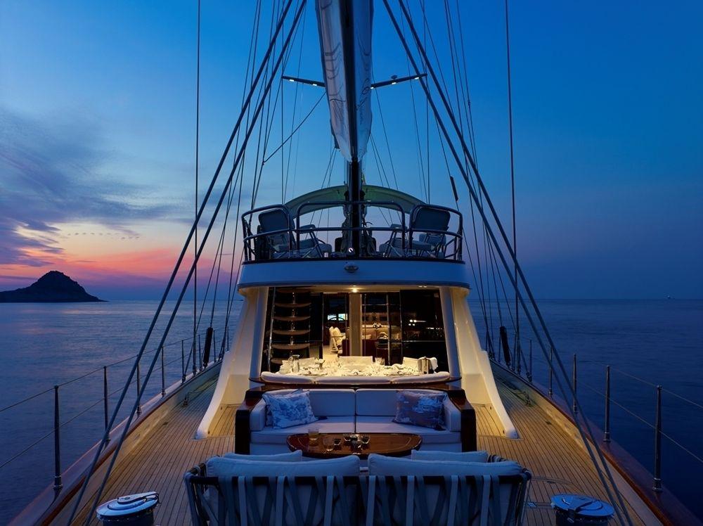 Sailing Yacht Glorious - last minute hotel in Palermo