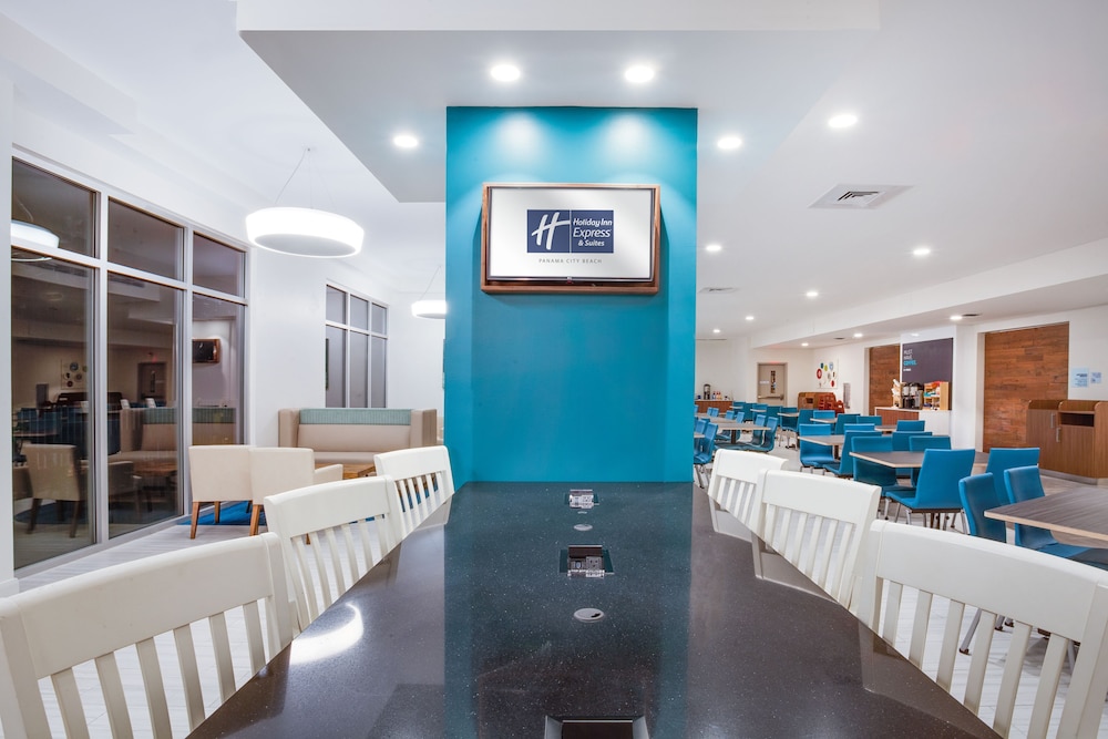 Holiday Inn Express & Suites Panama City Beach Beachfront by IHG - photo 115