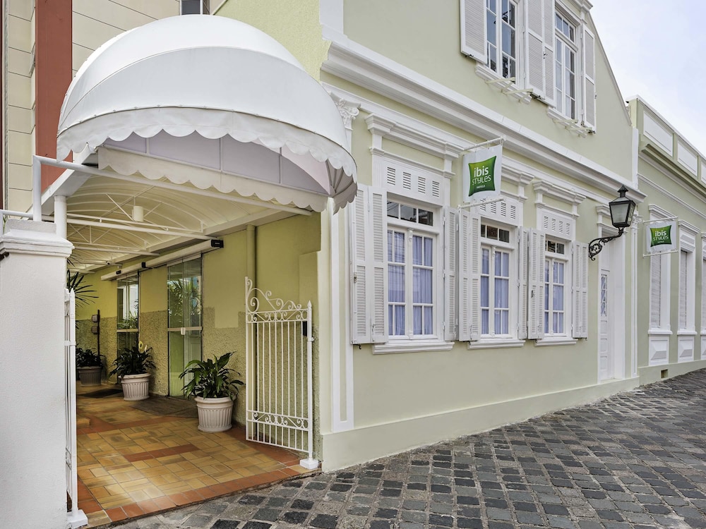 ibis Styles Curitiba Centro Cívico in Curitiba, Brasil