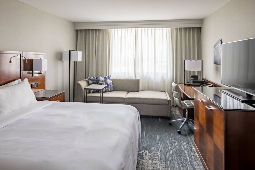 Richmond Marriott - photo 13