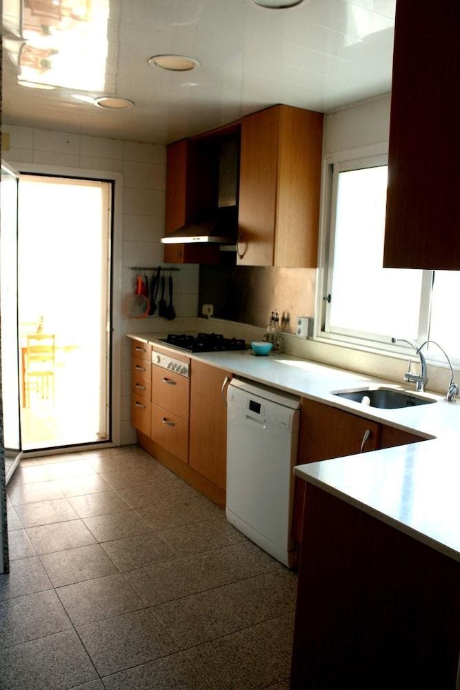 Paradise Inn — Castelldefels — photo 4