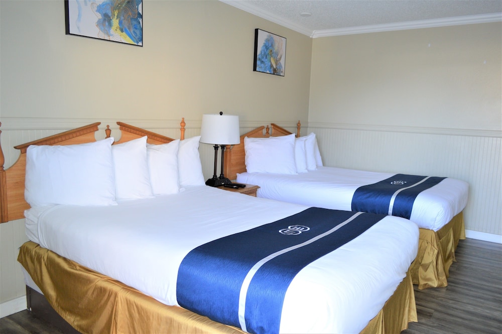 Travelodge by Wyndham Fort Bragg - photo 30