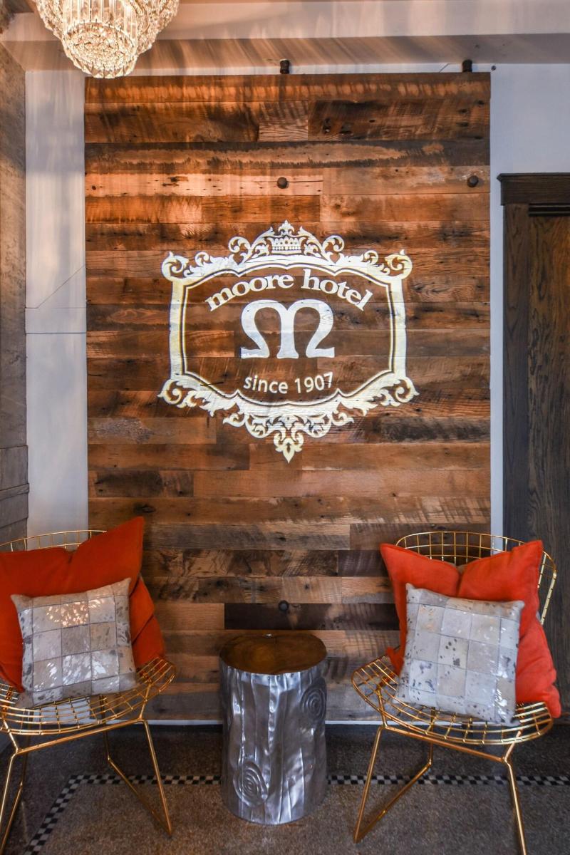 The Moore Hotel - photo 12