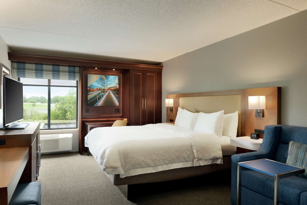 Hampton Inn West Des Moines Lake Drive - photo 15