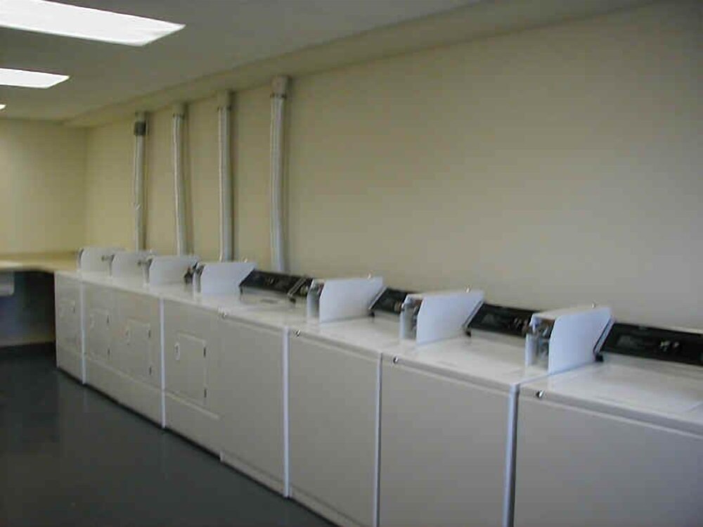 Edgewater Motel - photo 18