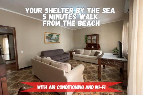5 Minutes' Walk from the Beach with Two Bedrooms — 4-Star Luxury Hotel in Badolato Marina, Italy
