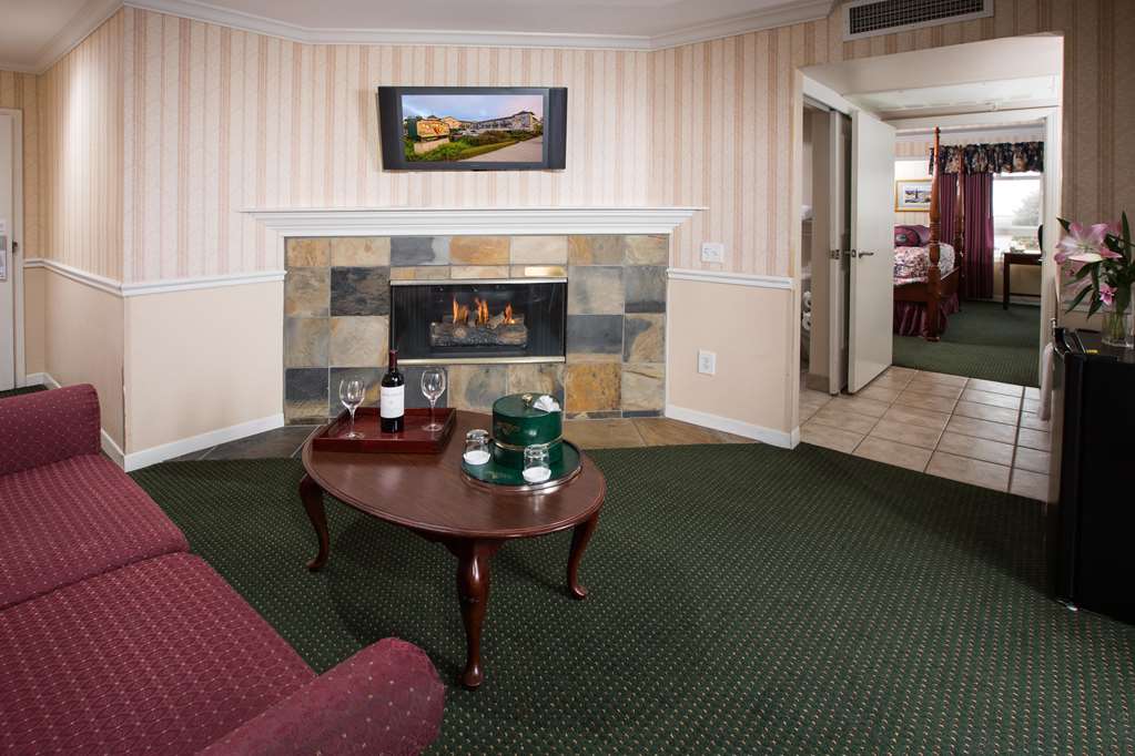 Ascot Suites - photo 21
