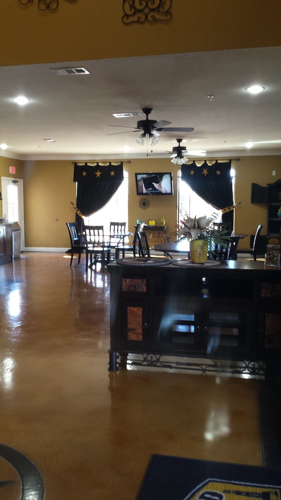 Black Gold Inn - photo 43