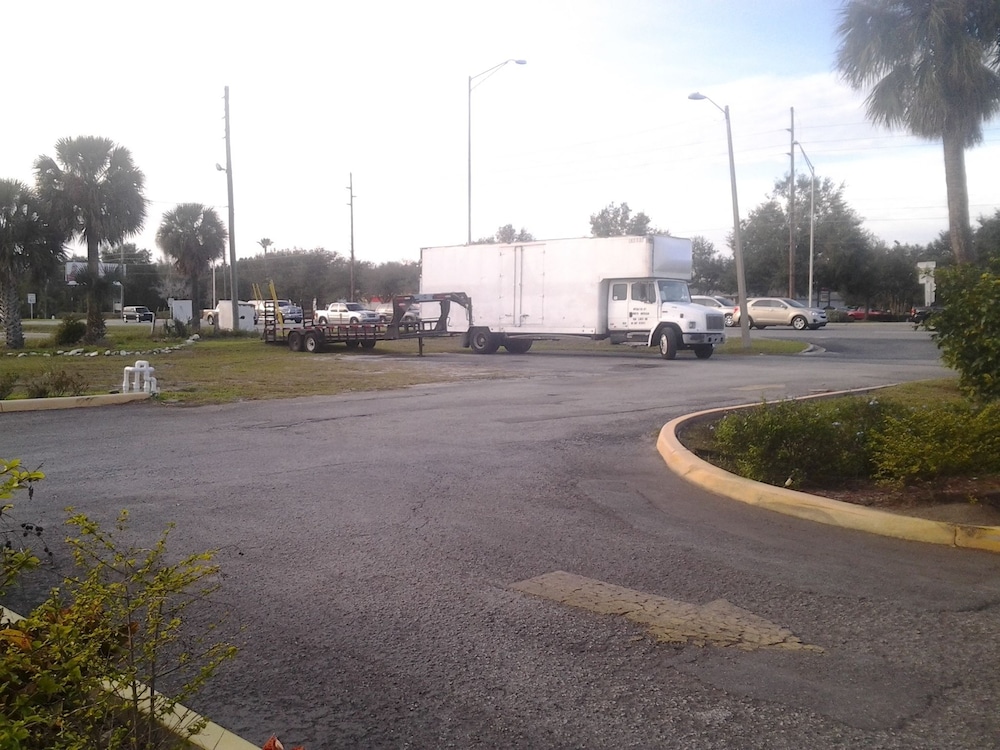 Budget Lodge of Mount Dora - photo 42