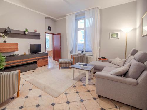 Strandvillen Binz Ferienwohnung mit Meerblick und 1 Schlafzimmer SV 701 — 4-Star Luxury Hotel in Ostseebad Binz, Germany