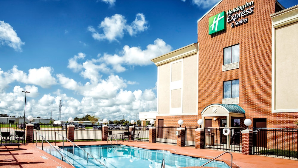 Holiday Inn Express & Suites Waller Prairie View by IHG - photo 25