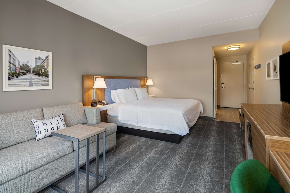 Hampton Inn & Suites Raleigh Midtown - photo 12
