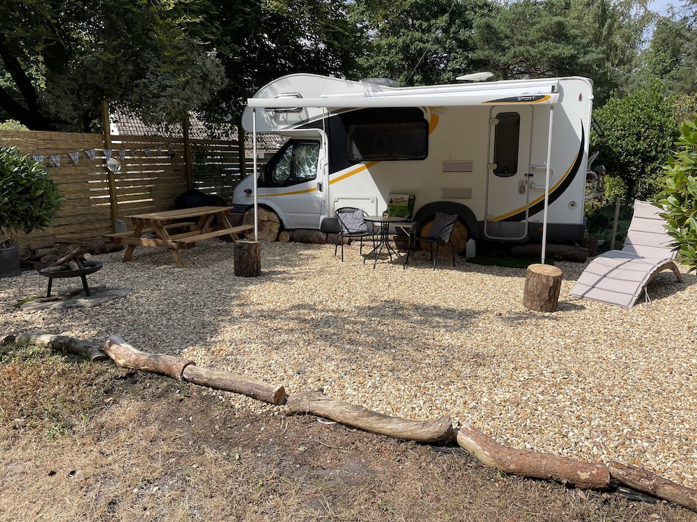Captivating 2 bed Motorhome in Wareham in Wareham, United Kingdom