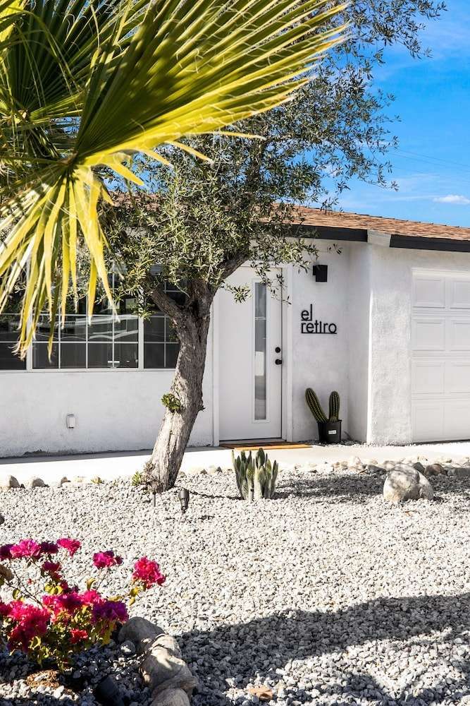 El Retiro — 4-Star Luxury Hotel in Palm Springs, United States