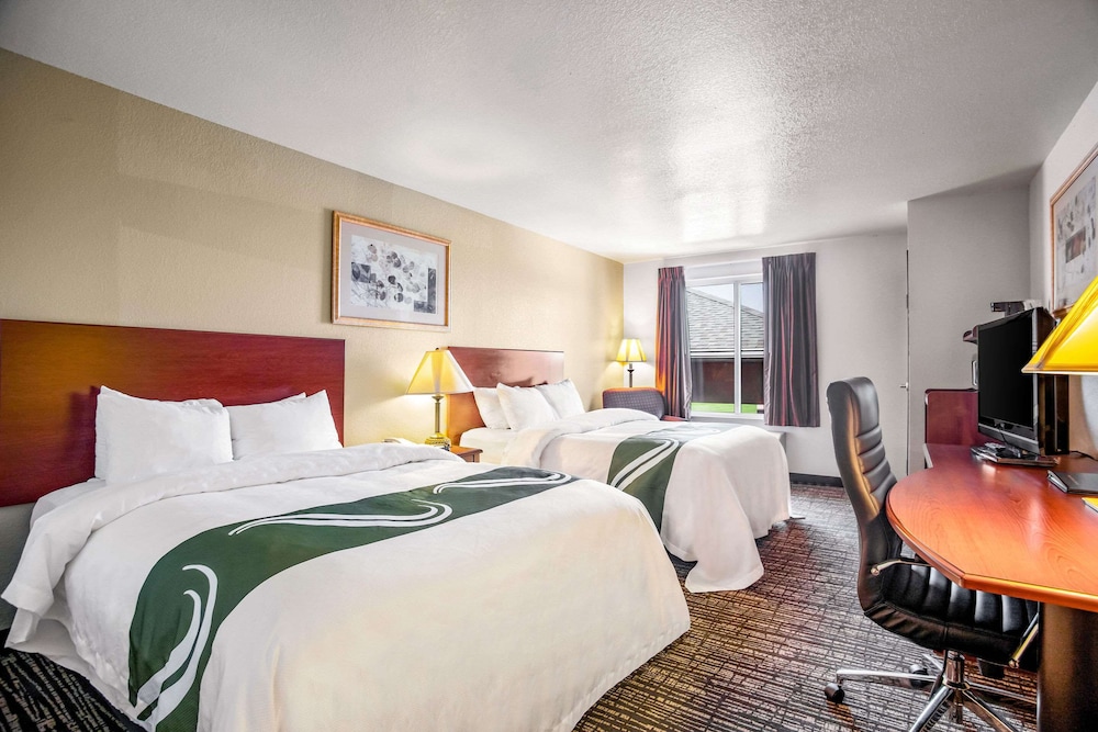 Quality Inn Parsons North - photo 4
