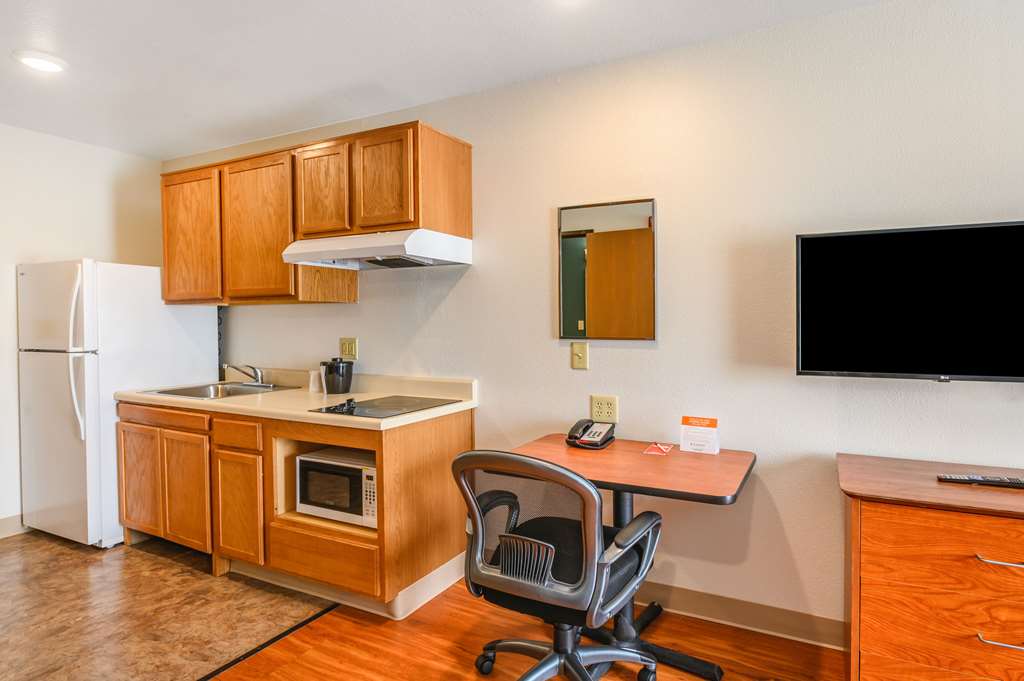 Econo Lodge Hammond - photo 14