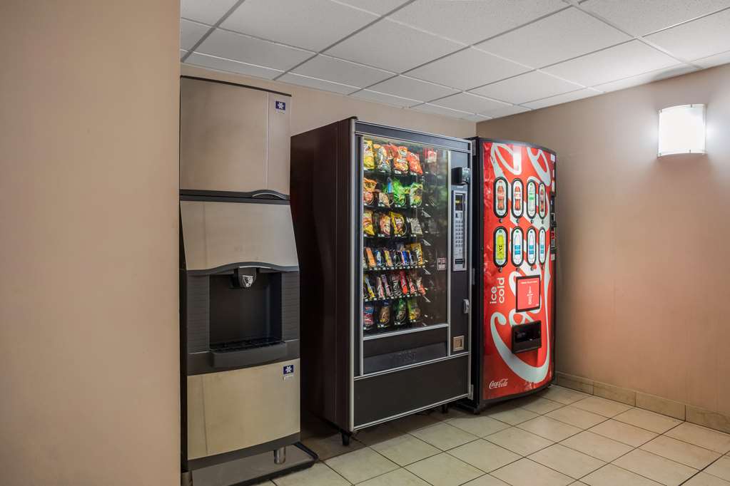 Quality Inn Toledo Westgate - photo 30