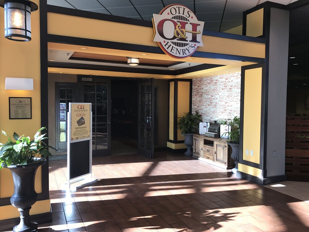 Inn at the Isle of Capri Lake Charles - photo 14